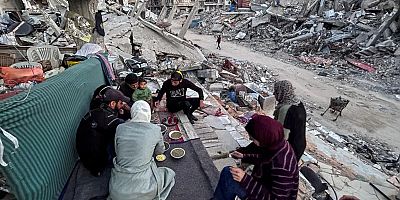 Gazze'de Ramazan: Şehitler, esirler ve boş koltuklar