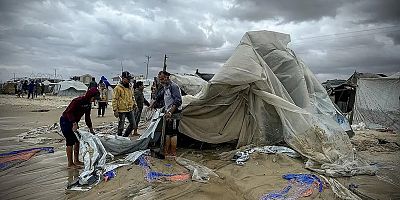 Gazze’de yağış ve fırtına insani felaketi derinleştiriyor