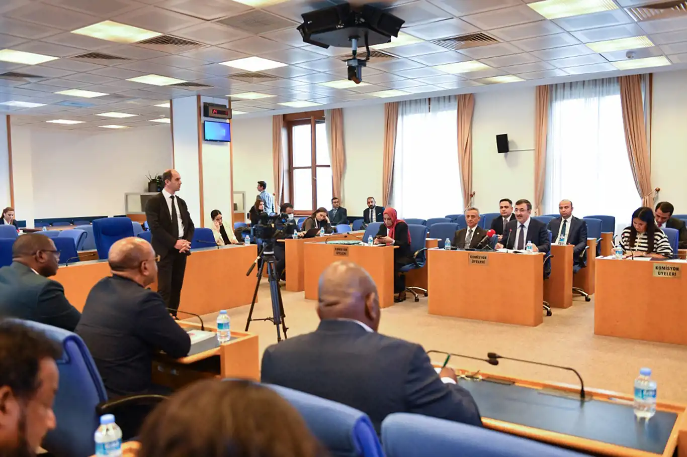 Geçici işçilere kadro düzenlemesi Plan ve Bütçe Komisyonu’nda kabul edildi