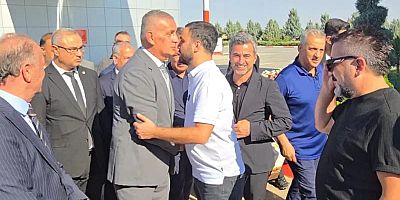 Gençlik ve Spor Bakanı Osman Aşkın Bak ile Türkiye Futbol Federasyonu (TFF) Başkanı İbrahim HacıosmanoğluDiyarbakır'da