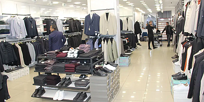 Giyimci esnafı soğuk hava bekleyişinde: Kış gelmedi, satışlar durdu