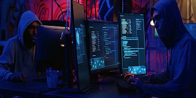 Güvenlik şirketleri uyarıyor: Yapay zeka destekli sahte özgeçmişler ve belgelerle siber saldırı