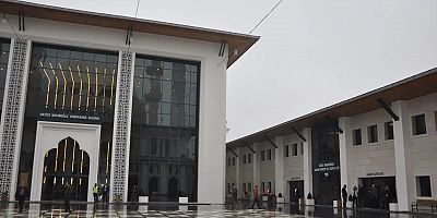 Halk, Necat Nasıroğlu Külliyesinde düzenlenen konserlere büyük tepki gösterdi