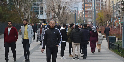 Halk: Satın alınan her işgal malı, Filistin'de bir çocuğa kurşun olarak gidiyor!