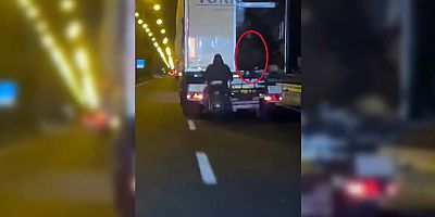 Hareket halindeki araçtan koyun çalan hırsızlar kameralara yakalandı