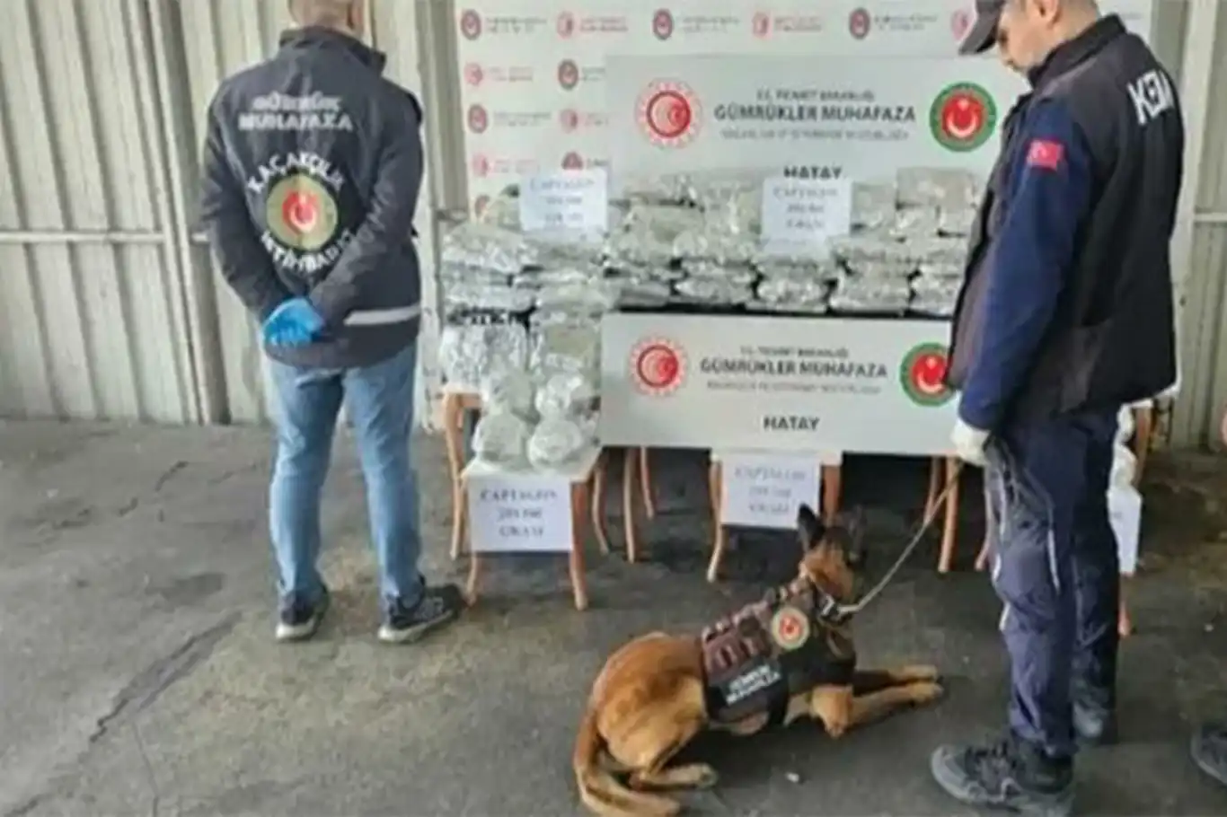 Hatay'da 1 milyon 392 bin adet uyuşturucu hap ele geçirildi