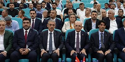 Hazine ve Maliye Bakanı Şimşek Mardin'de iş insanlarıyla buluştu