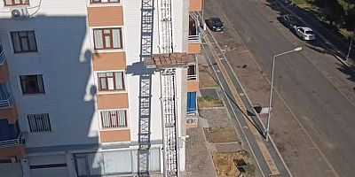 İNSAN GÜCÜ GERİ ÇEKİLİYOR, MAKİNELER SAHAYA İNİYOR: DİYARBAKIR’DA AMELELİK SÖNÜYOR