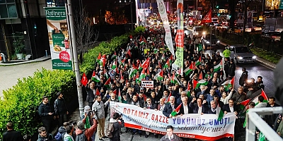 İstanbul'da Sumud Filosu'na destek yürüyüşü