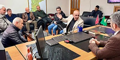 İşten çıkarılan işçilerden HÜDA PAR Milletvekili Dinç'e ziyaret