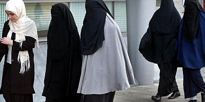 İtalya'da burka ve peçeye yasak: 
