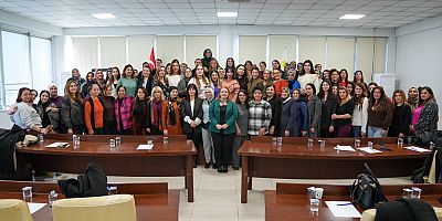 Kadın Kentlerine Doğru Buluşması: Eşbaşkan Ayaz belediye kadın emekçileriyle buluştu