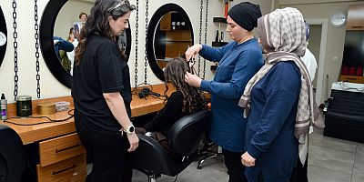 Kadınlar DİSMEK’te Meslek Sahibi Oluyor