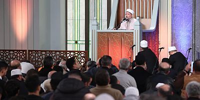 Kadir Gecesi tüm yurtta dualarla idrak edildi