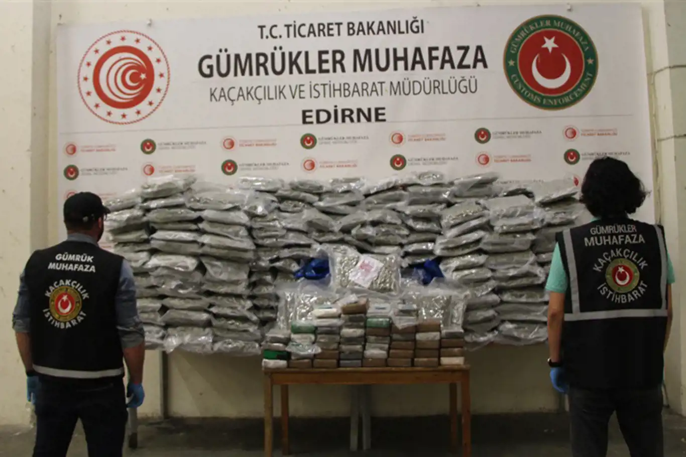 Kapıkule Gümrük Kapısı'nda 358 kilogram uyuşturucu madde ele geçirildi