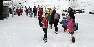Kar yağışı nedeniyle çok sayıda ilde eğitime ara verildi