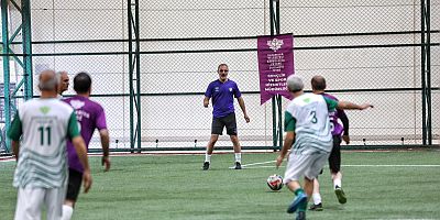 Kayapınar’da Kurumlar Arası Futbol Turnuvası Başladı