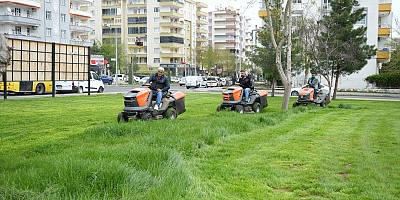 Kayapınar’da Parklar Yaza Hazırlanıyor
