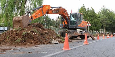 Kentin girişlerindeki yenileme çalışması Mardin yolunda başladı