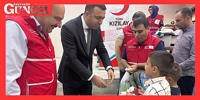 KIZILAY SUR ŞUBESİNDEN YÜZLERCE ÖĞRENCİYE KIRTASİYE SÜPRİZİ
