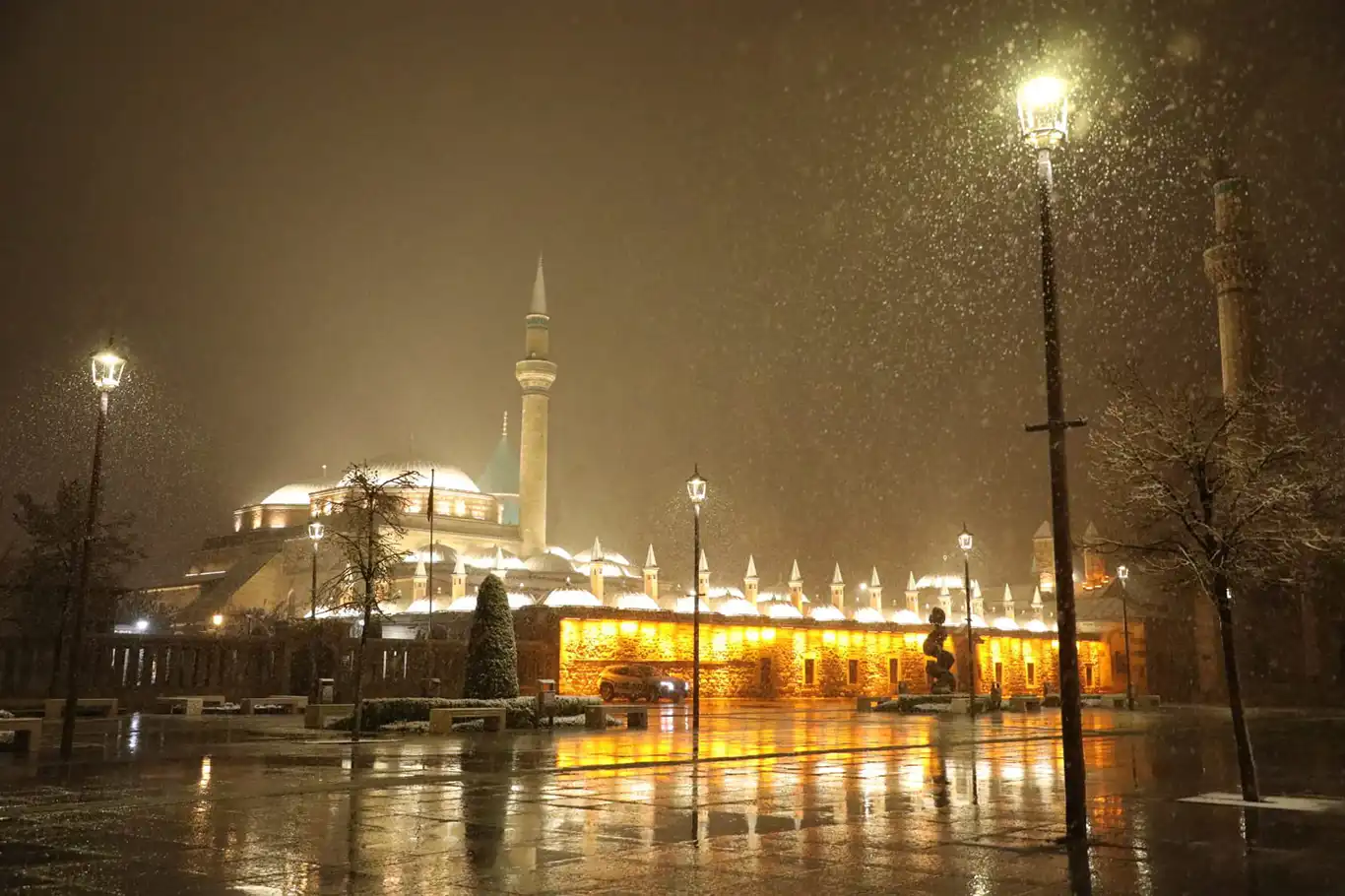 Konya'da nisan ayında kar sürprizi