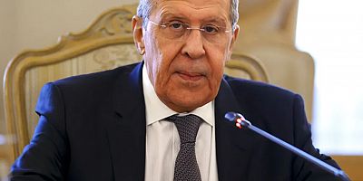 Lavrov'dan Türkiye'nin Karadeniz teklifine yanıt: Saldırıları biz başlatmadık