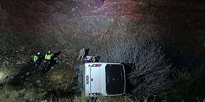 Maden işçilerini taşıyan servis uçuruma yuvarlandı: 2'si ağır 15 yaralı