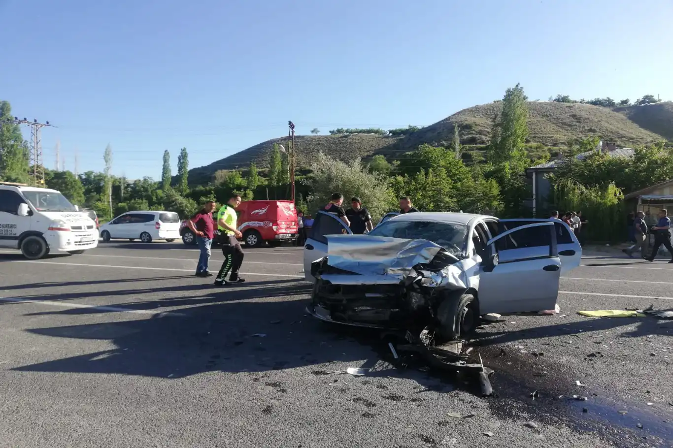 Malatya’da 2 araç çarpıştı: 1 ölü 5 yaralı