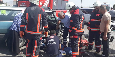 Malatya’da 2 araç çarpıştı: 3 yaralı