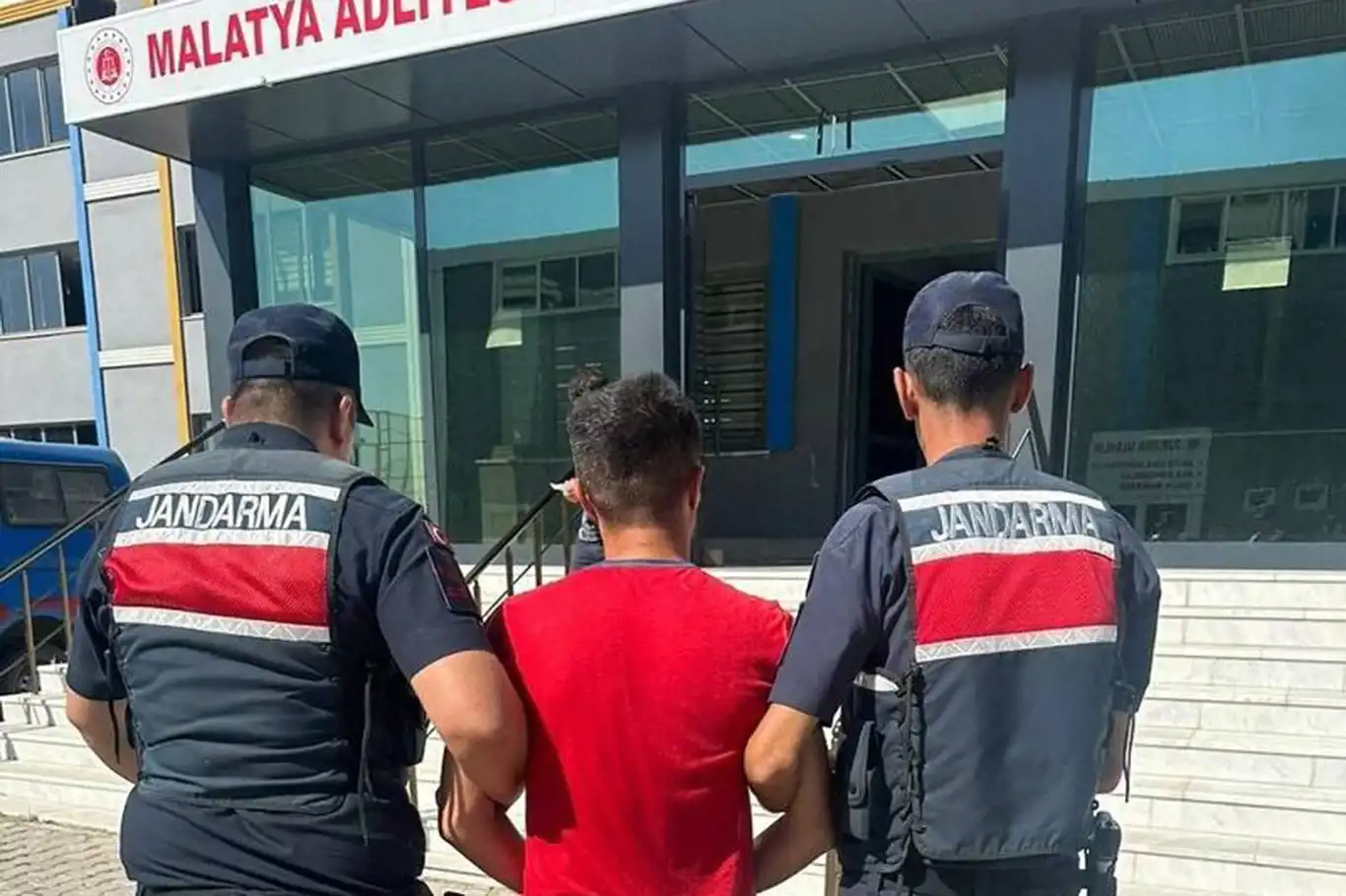 Malatya'da FETÖ'den kesinleşmiş hapis cezası bulunan bir kişi yakalandı