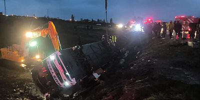 Malatya'da yolcu otobüsü devrildi: 4 ölü 15 yaralı