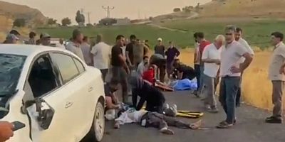 Mardin’de otomobil ile motosiklet kafa kafaya çarpıştı: 2 ölü