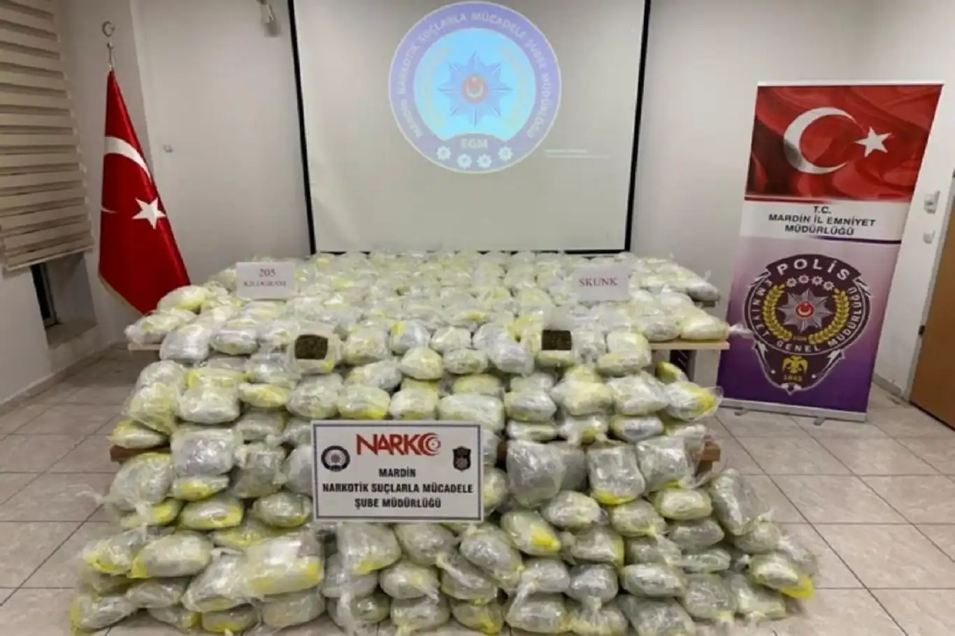 Mardin'de uyuşturucu operasyonu: 2 gözaltı