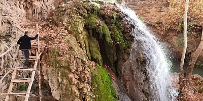 Mardin’in saklı cenneti Yardere Şelalesi’nden sonbaharda kartpostallık görüntüler