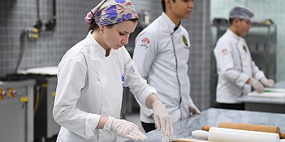 MEB Gastronomi Festivali ve Yemek Yarışması kapsamında Güney Doğu Anadolu Bölgesi’nin birincileri belirlendi