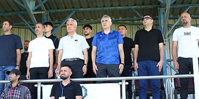 Mehmet Altıparmak : Diyarbekirspor – Niğde Belediyespor Maçını İzledi.