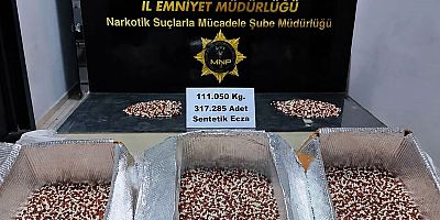 Mersin'de 317 bin 285 adet uyuşturucu hap ele geçirildi