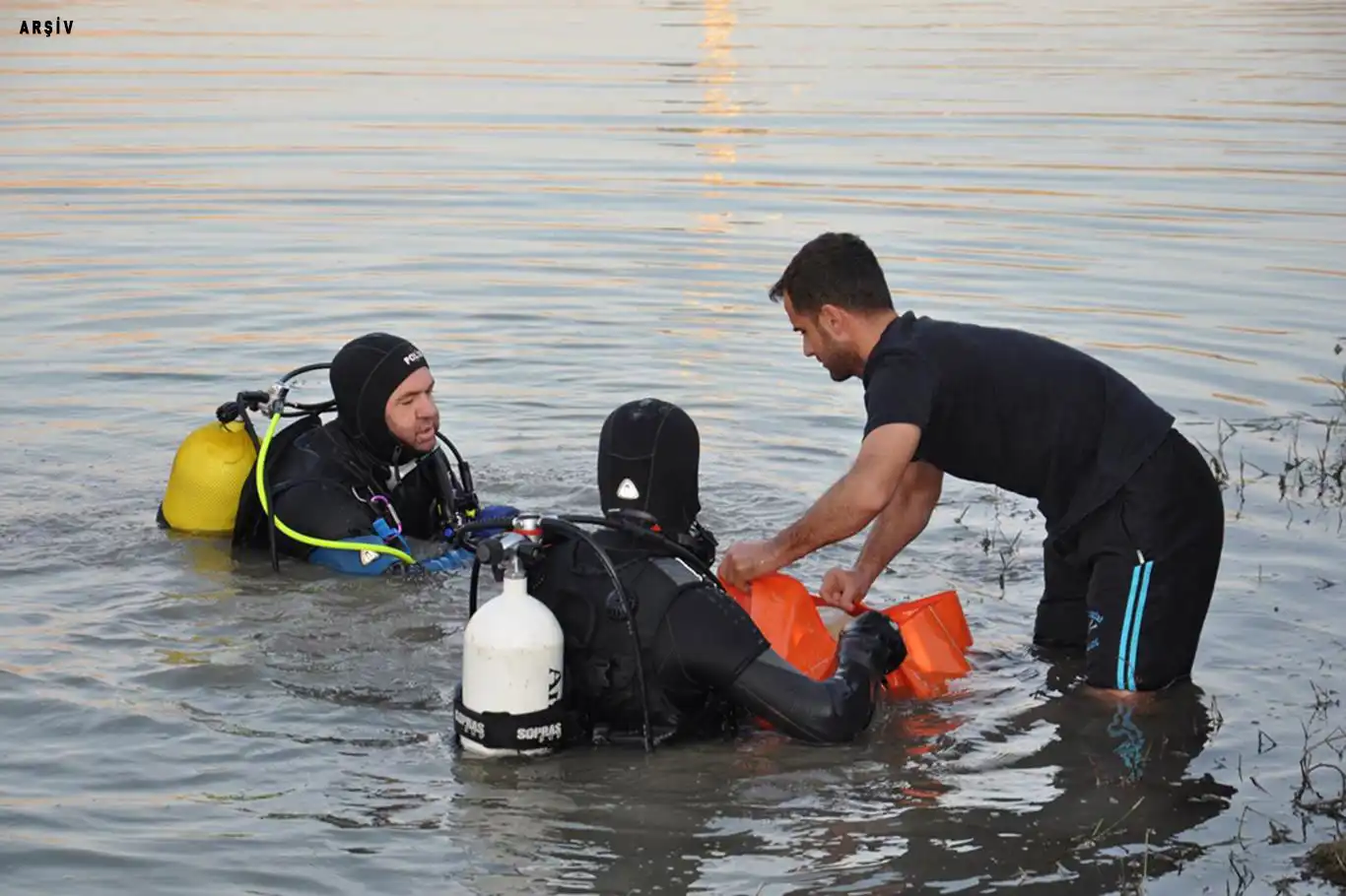 Mersin'de denize giren 2 çocuk boğuldu