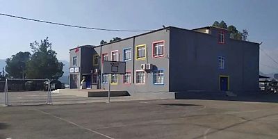 Mersin'de okulda silahlı saldırı: Okul müdürü yaralandı