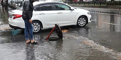 Meteoroloji'den kuvvetli yağış, rüzgar ve çığ uyarısı