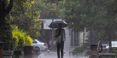 Meteoroloji uyardı: 5 ilde kuvvetli yağış, Marmara ve Kuzey Ege'de kuvvetli rüzgâr bekleniyor