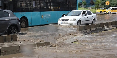 Meteorolojiden kuvvetli yağış uyarısı