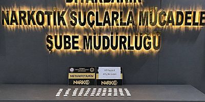 Midesinde 60 kapsül uyuşturucu çıktı: 4 tutuklama