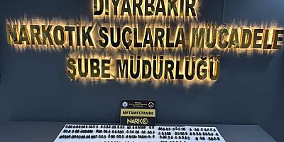 Midesinde uyuşturucu taşıyan 2 şüpheli tutuklandı