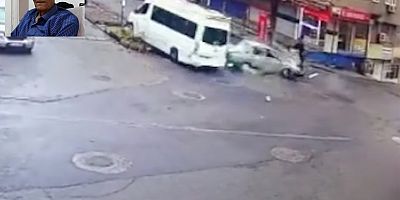Minibüse çarparak otomobilinden dışarı savrulan adam hayatını kaybetti