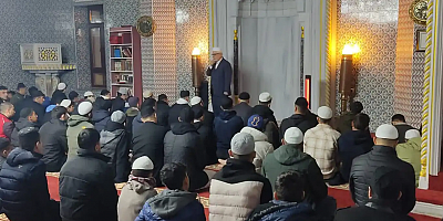 Müftü Pinal, sabah namazında gençlerle buluştu