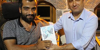 ÖGER'den imza ve söyleşi