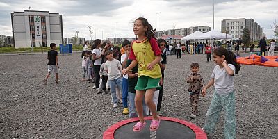 Oğlaklı’da sokaklar çocuklar için spor alanına dönüştü