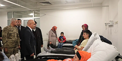 Öğrenci servisi ile kamyonet çarpıştı: 2'si ağır 21 yaralı 