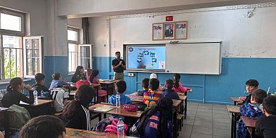 Öğrencilere çevre temizliği eğitimi